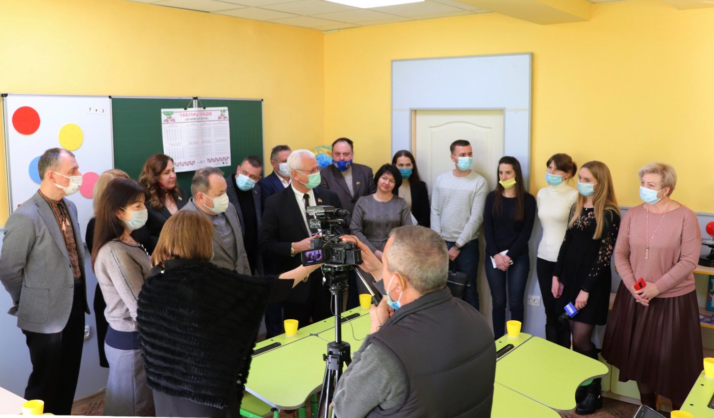 На педагогічному факультеті ХДУ відкрили клас-лабораторію НУШ та аудиторію для змішаного типу навчання