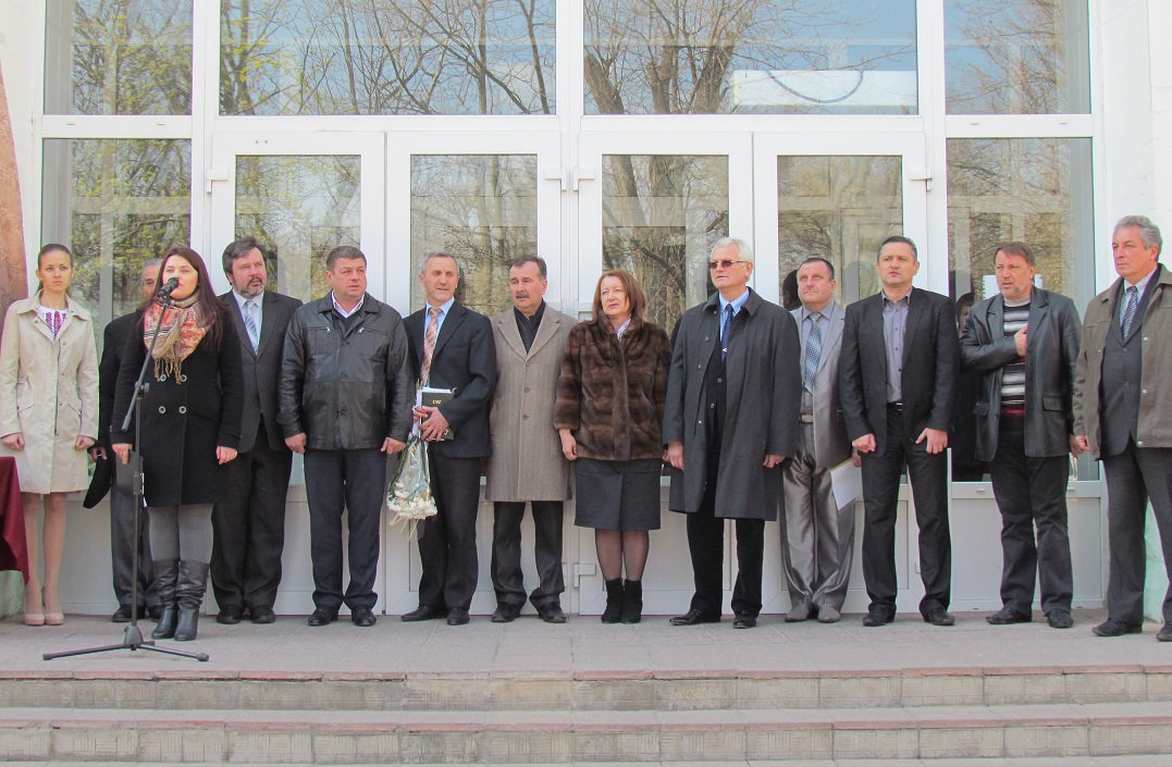 «Вітаю красу Херсона, вічного квітування цьому сонячному місту нашої прекрасної України»