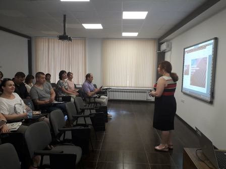 31 травня у конференц-залі науковці університету прослухали безкоштовний вебінар про ресур…