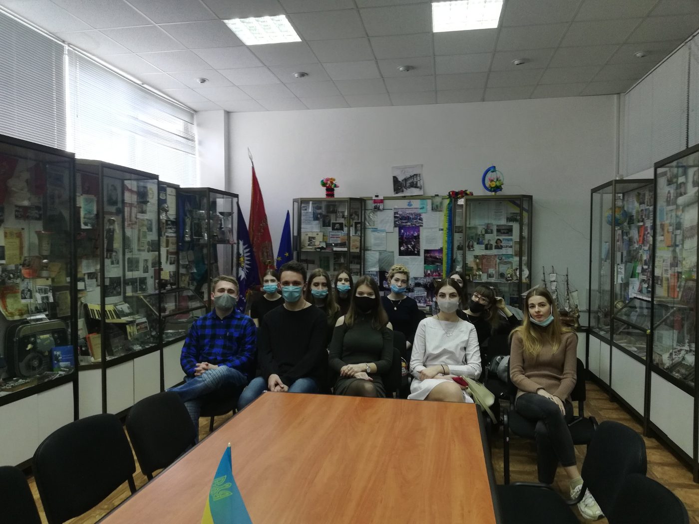 5 березня до народного зразкового музею історії ХДУ на оглядову екскурсію “Від Юр'ївського…