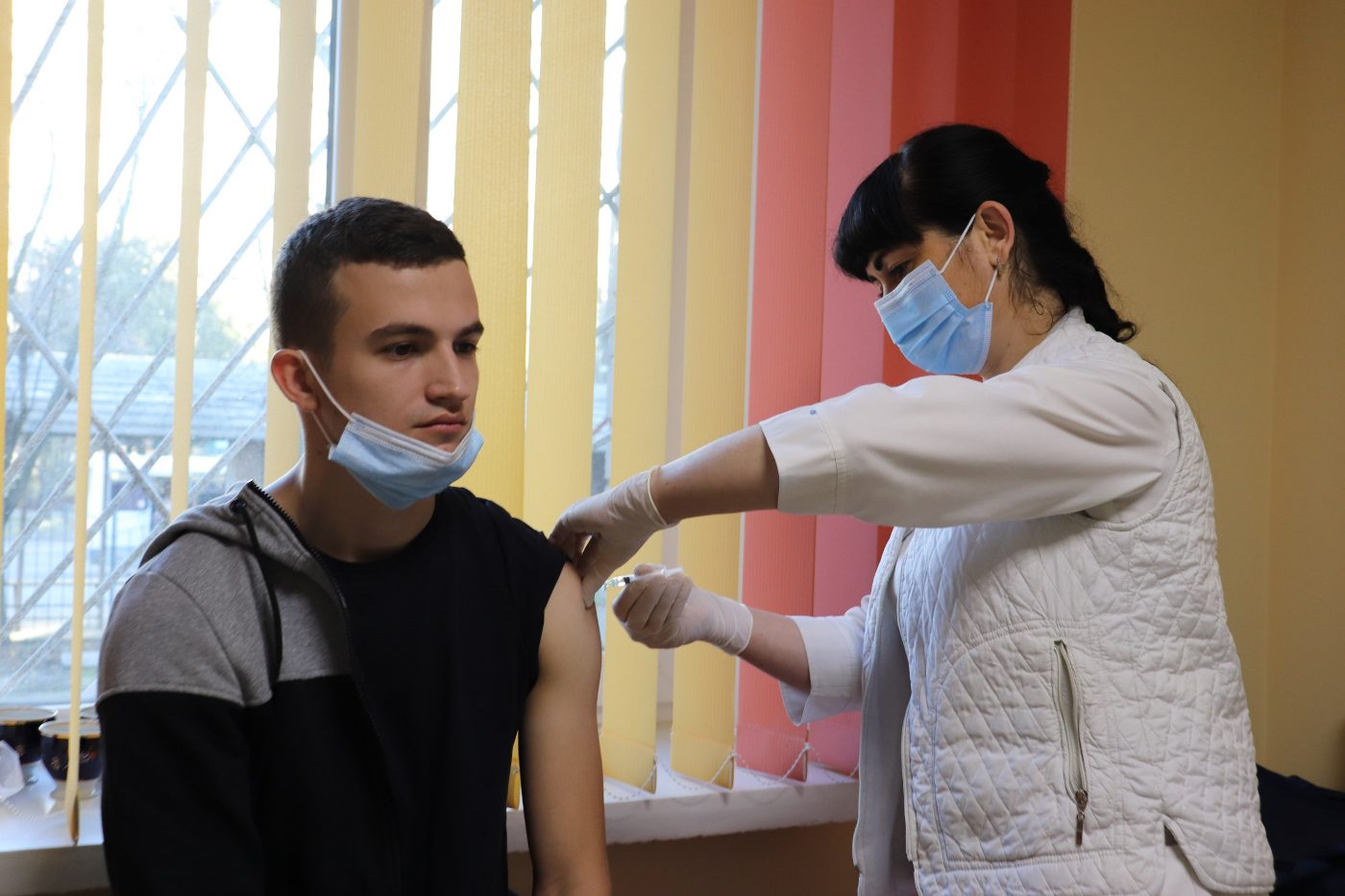 У Херсонському державному університеті відбулася чергова сесія вакцинації. Сьогодні, 25 ли…