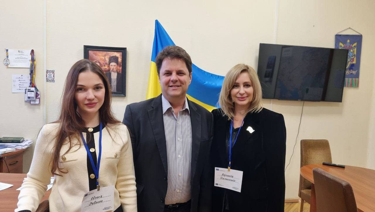 Представниці ХДУ зустрілися із заступником міністра освіти Винницьким у межах проєкту Academies4Ukraine