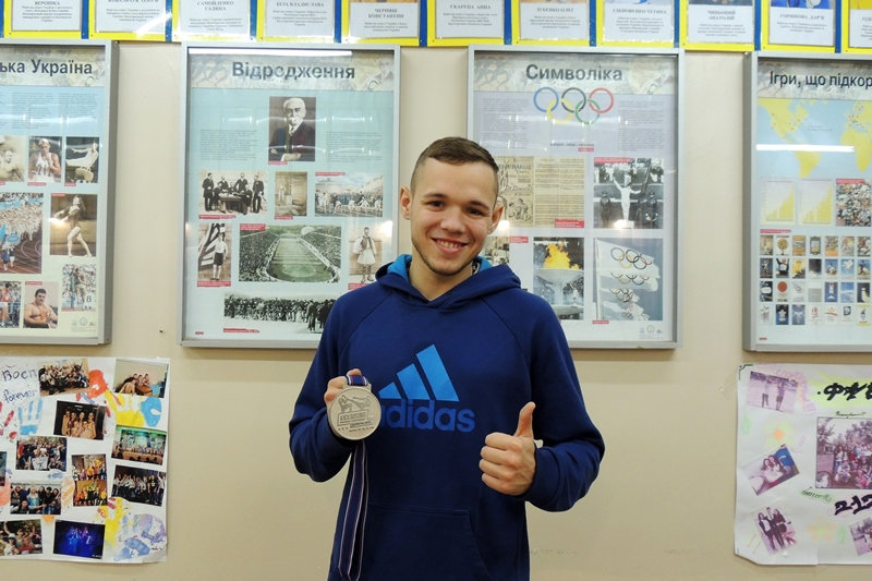 З 25 по 29 жовтня у Мариборі (Словенія) відбувся Чемпіонат Європи з кікбоксінгу, де студен…