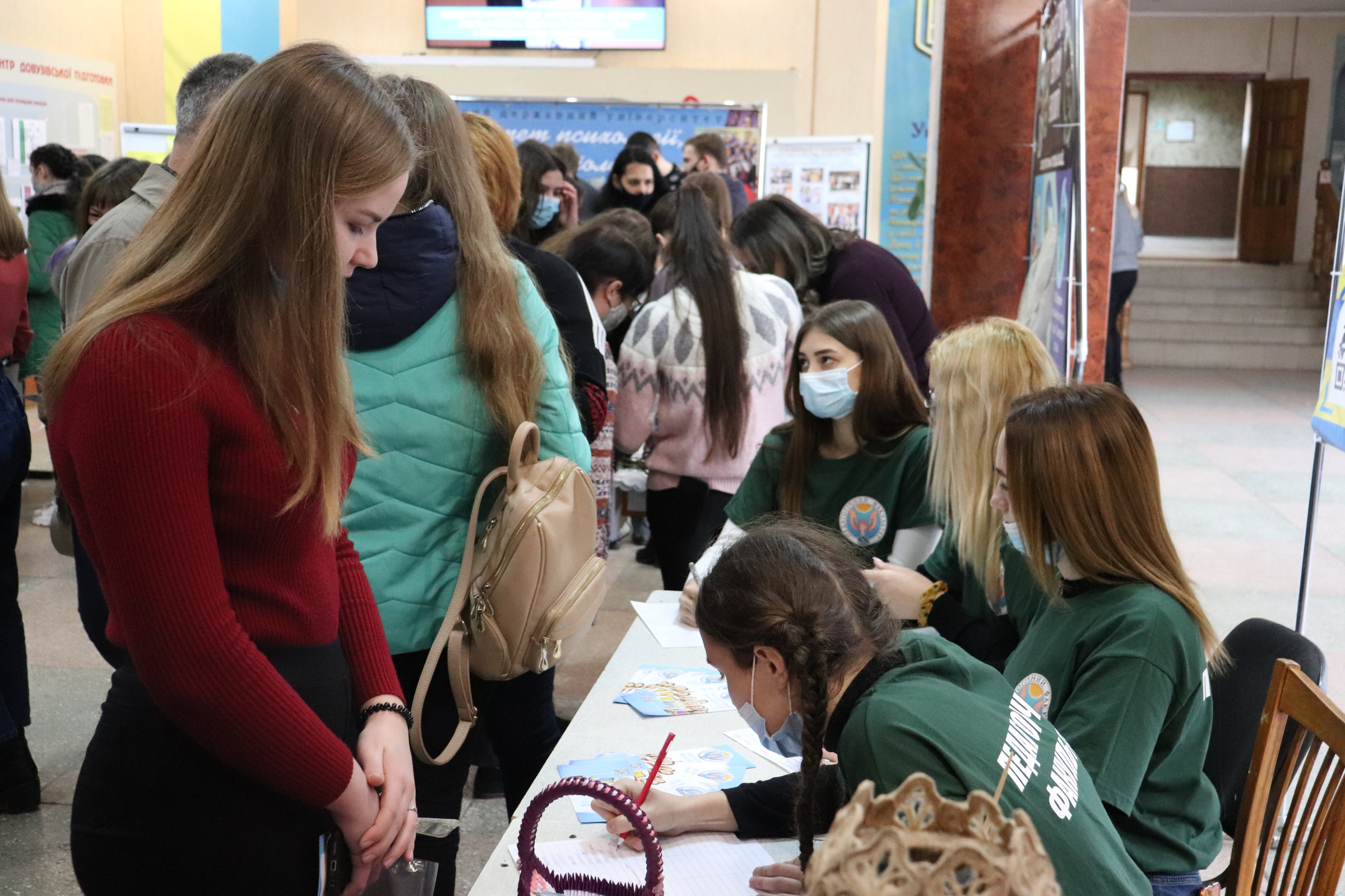 Старшокласники з усієї Херсонщини долучилися до Дня відкритих дверей у ХДУ