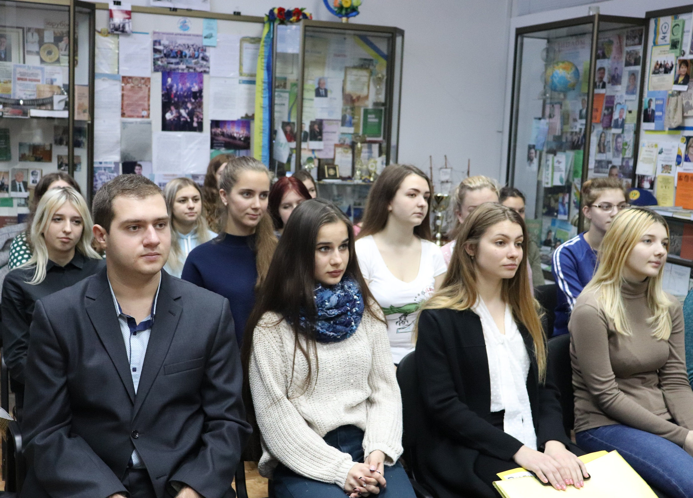 Відома херсонська поетеса завітала до ХДУ