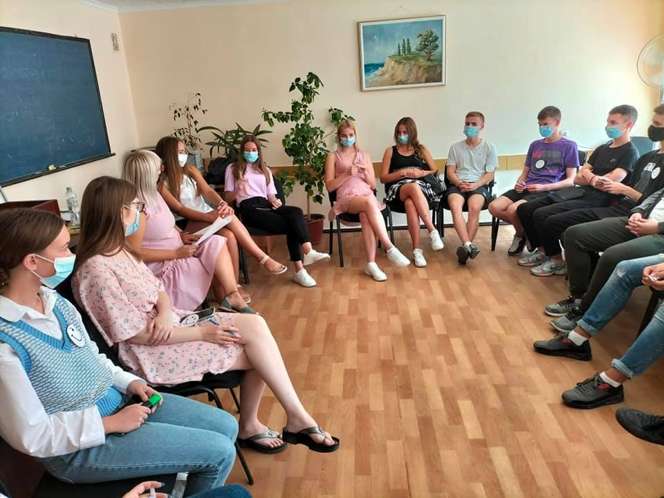 Студенти першого курсу факультету бізнесу і права відвідали тренінгове заняття "Я-Бренд"
