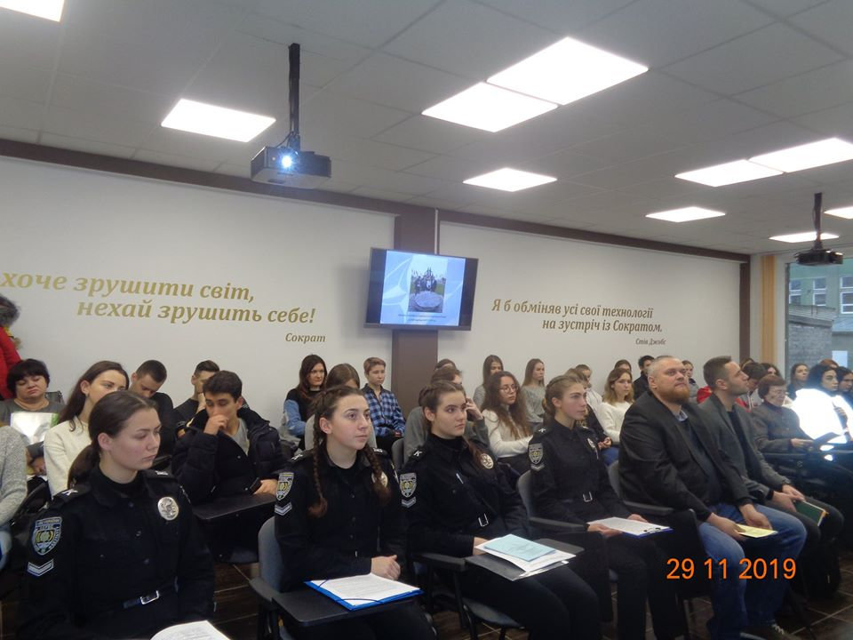 На історико-юридичному факультеті відбувся Всеукраїнський науковий круглий стіл «Сфери діяльності Північноатлантичного альянсу: виклики сучасності»