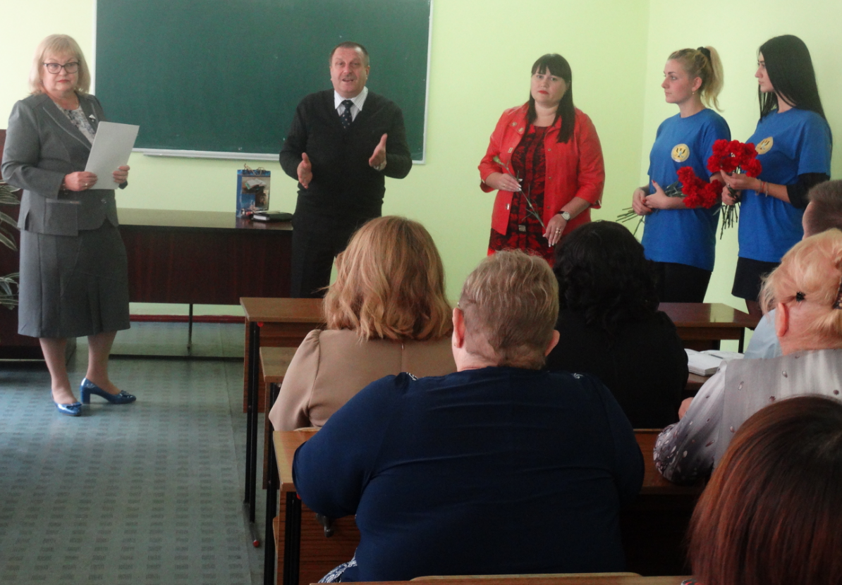 5 жовтня на факультеті відбулися урочисті загальні збори трукдового колективу факультету з…