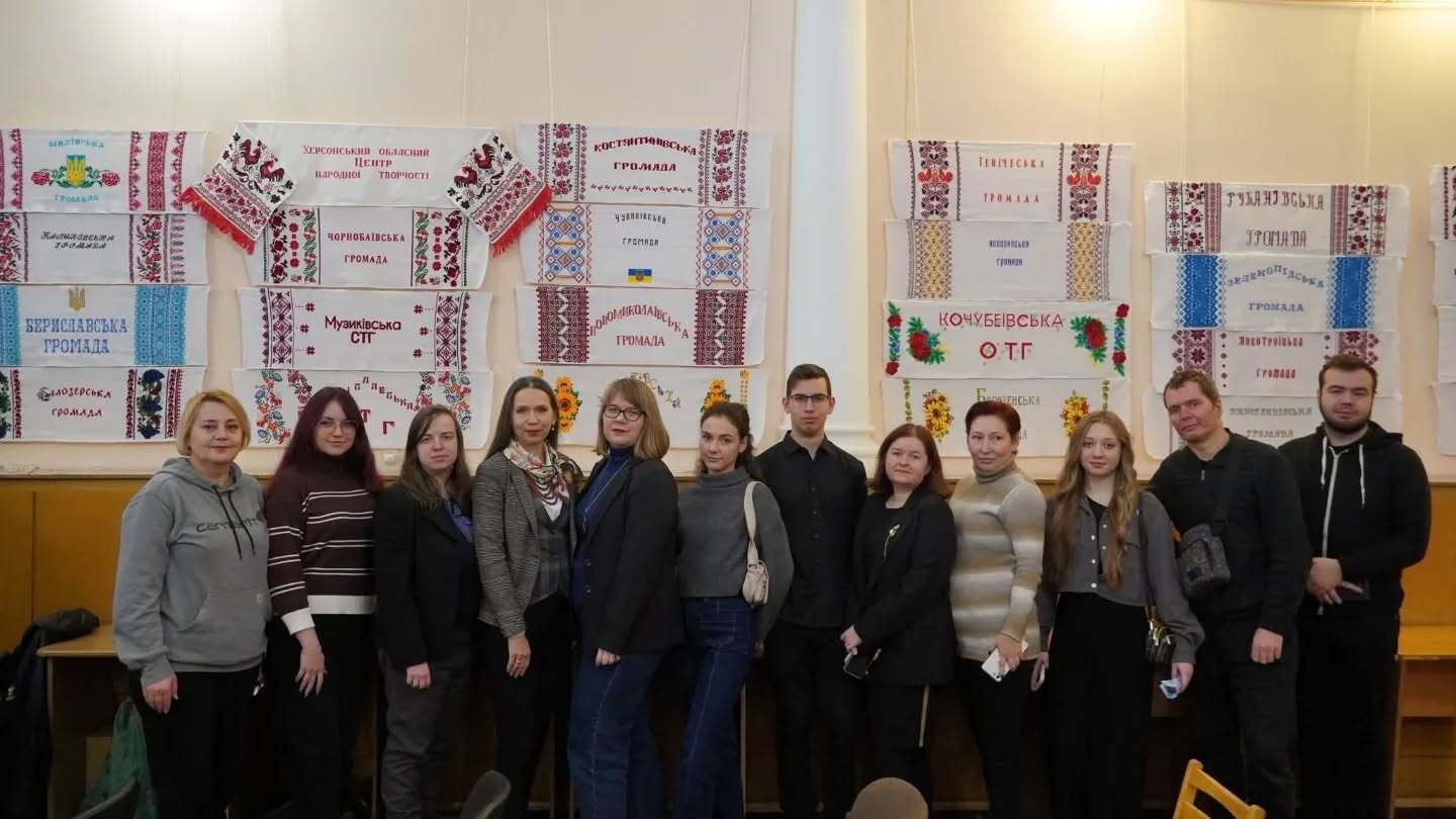 «Херсонщина вишивана — врятована спадщина»: студенти відвідали унікальну експозицію
