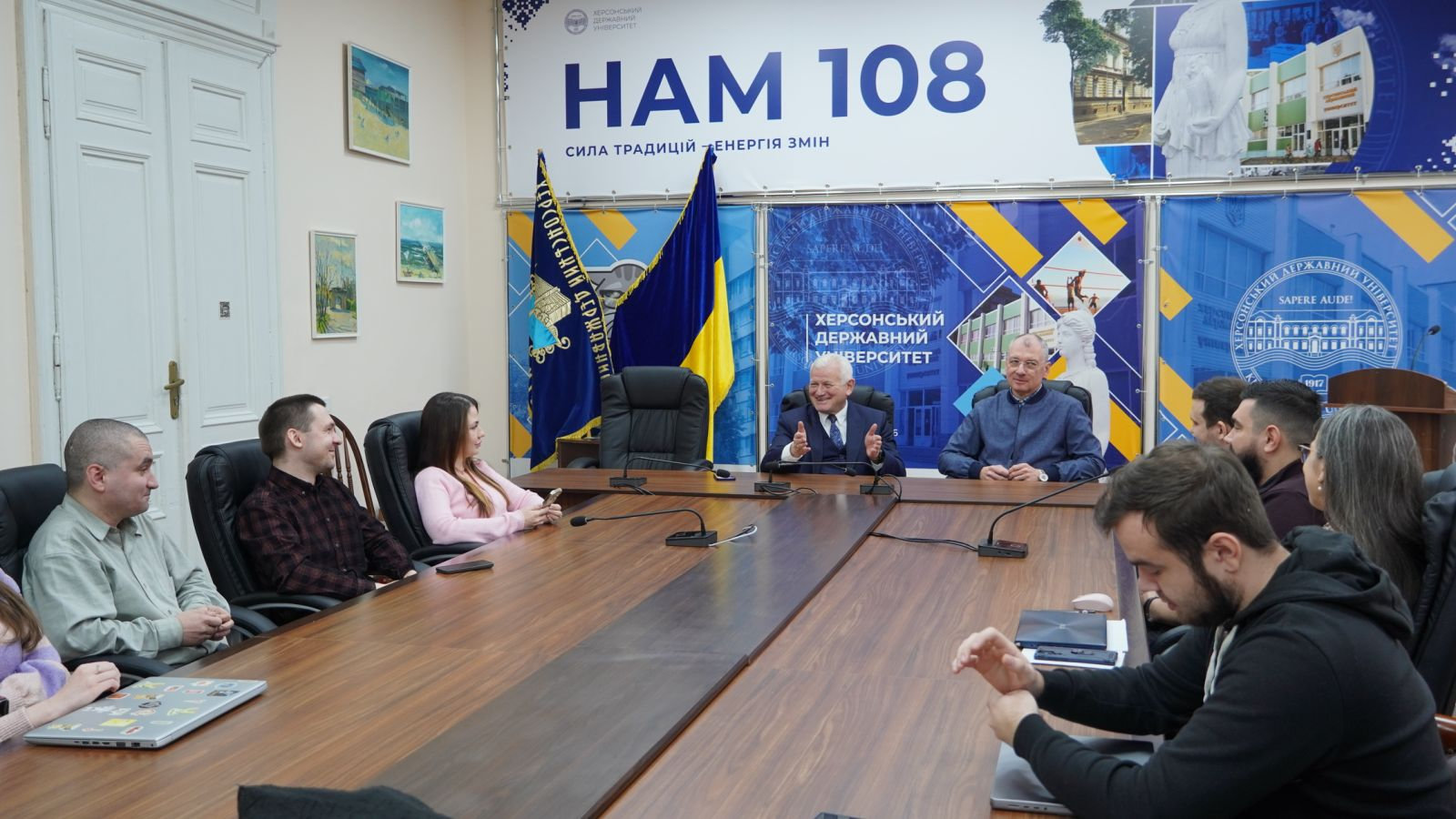 Зустріч студентів ФКНФМ з ректором та проректорами ХДУ