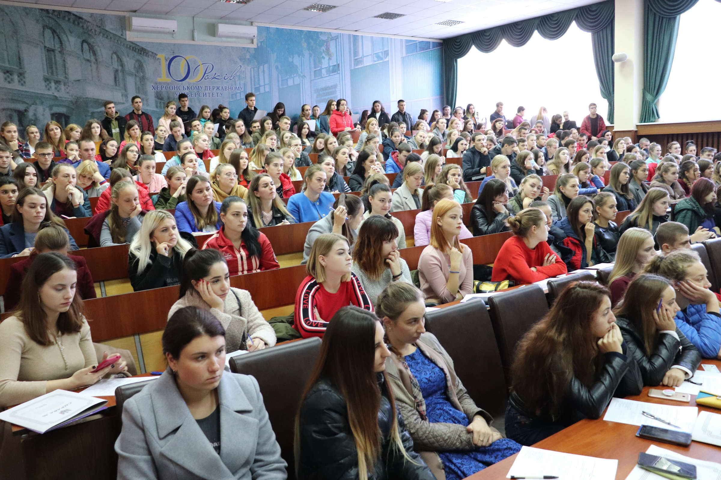 Студенти ХДУ розпочали процес оформлення субсидій на оплату житлово-комунальних послуг