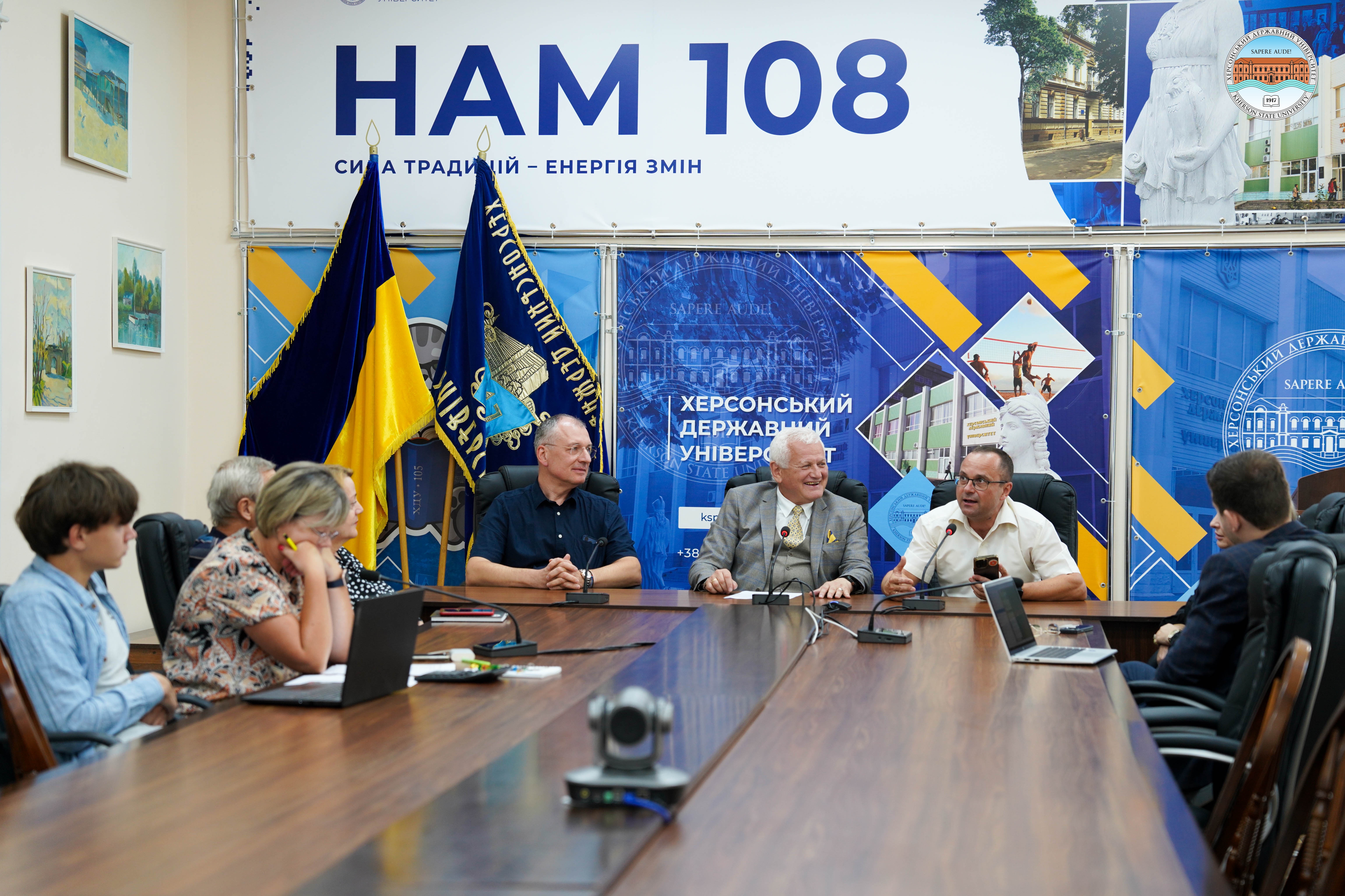 На факультету філології, журналістики та мистецтв ХДУ пройшли збори трудового колективу