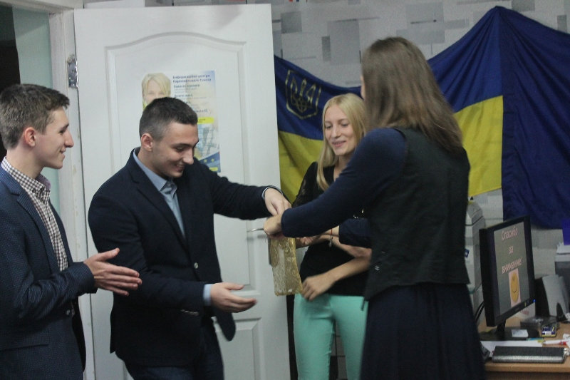 Скільки знаєш ти мов - стільки разів ти людина