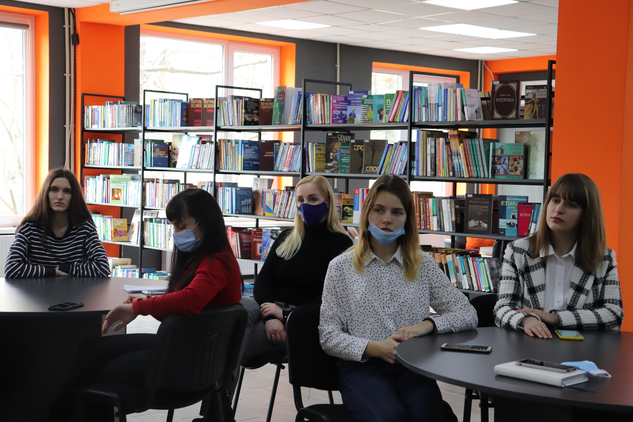 Майбутні «акули пера» переймають професійний досвід успішних журналістів
