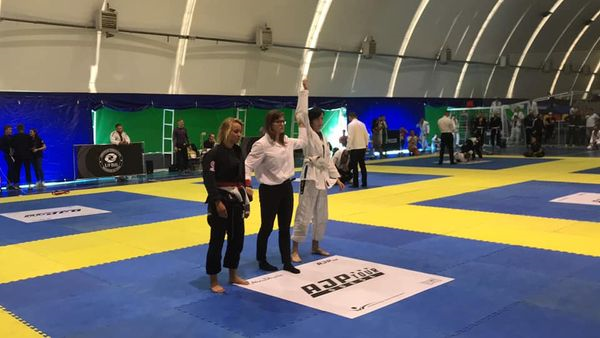 Вітаємо з таким чудовим результатом та бажаємо подальших перемог!