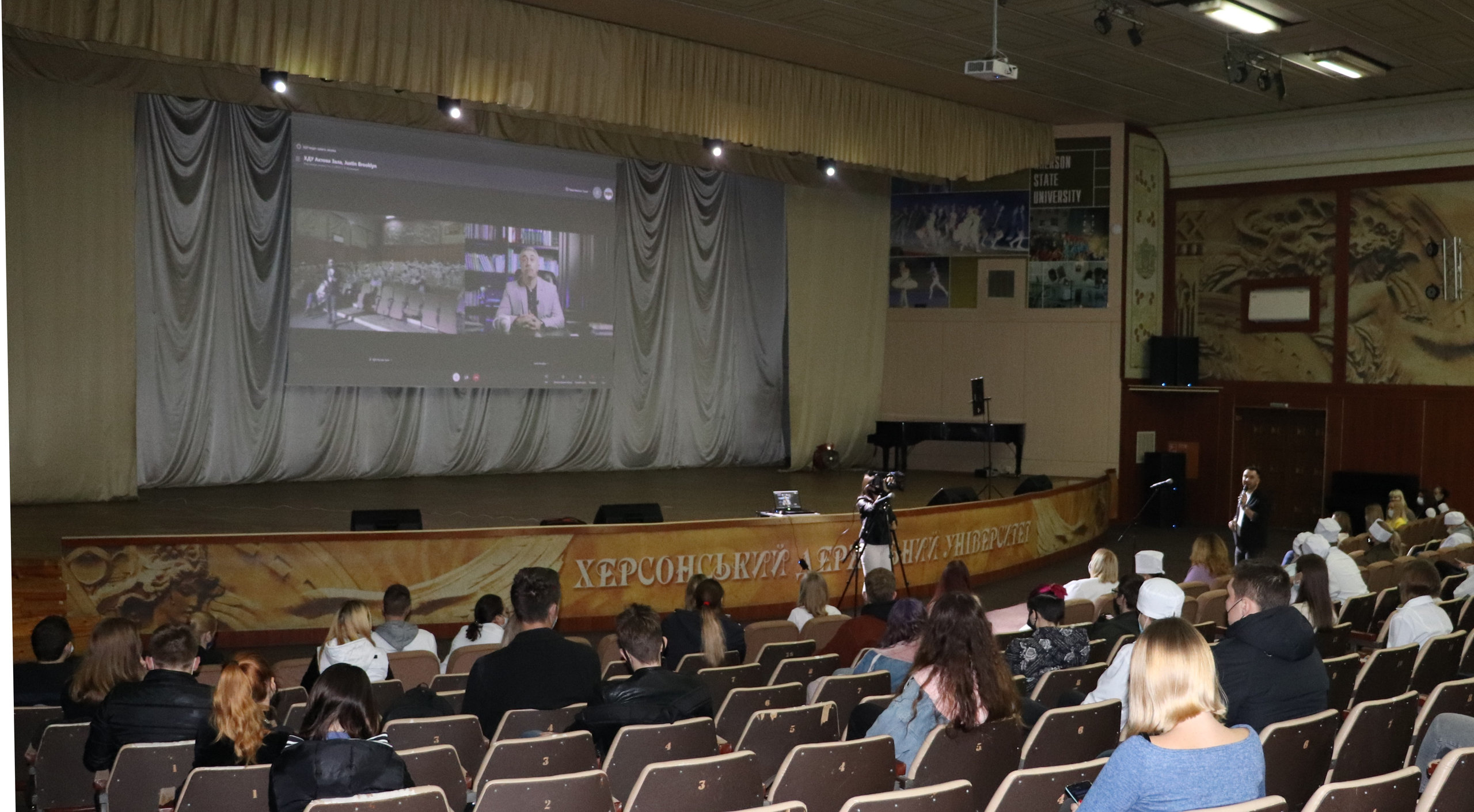 У ХДУ пройшла онлайн-зустріч із провідним лікарем України Євгеном Комаровським