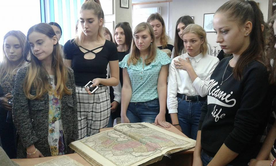 Знайомство першокурсників із витоками науки