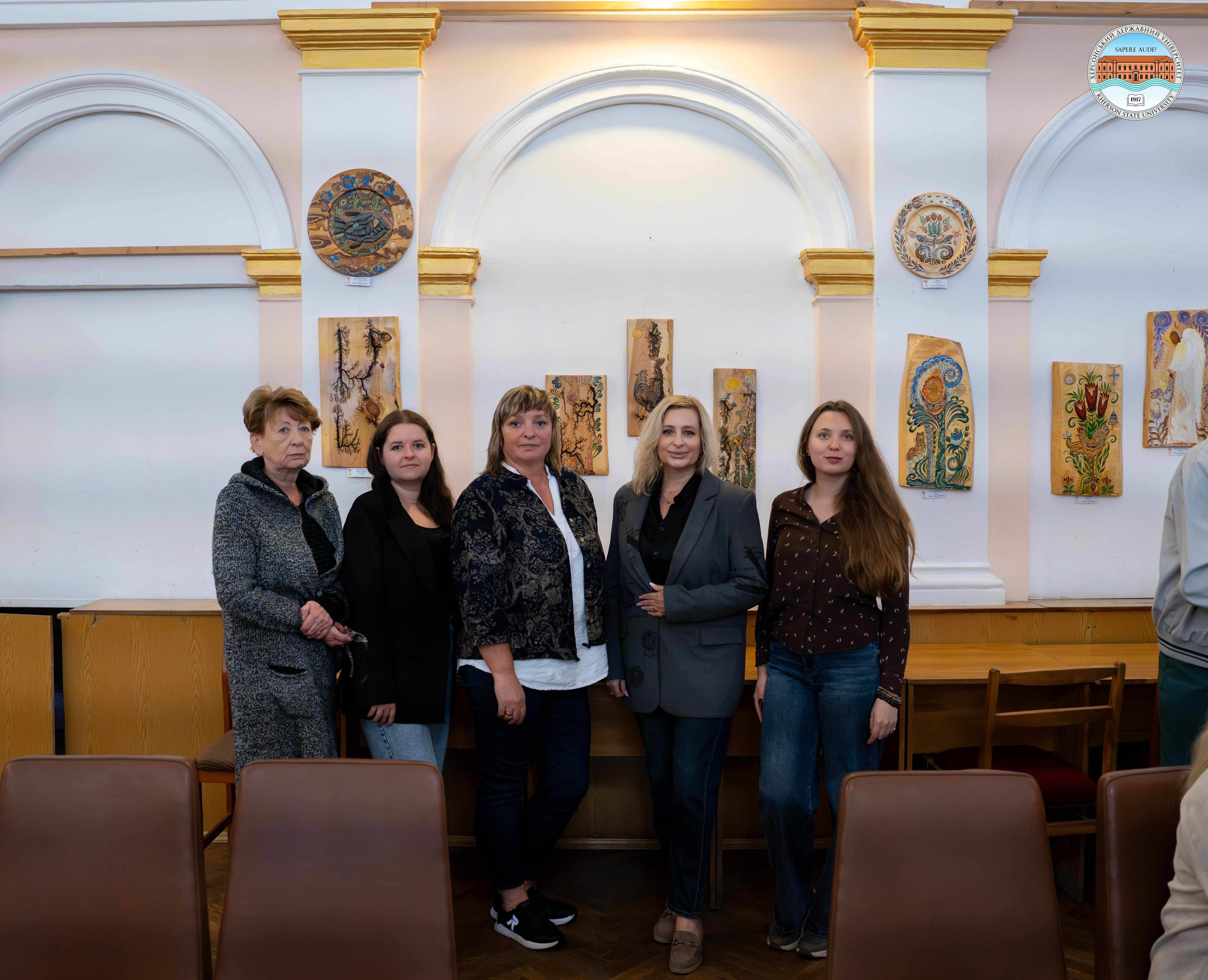 Представники ХДУ відвідали відкриття виставки майстрів із Херсонщини
