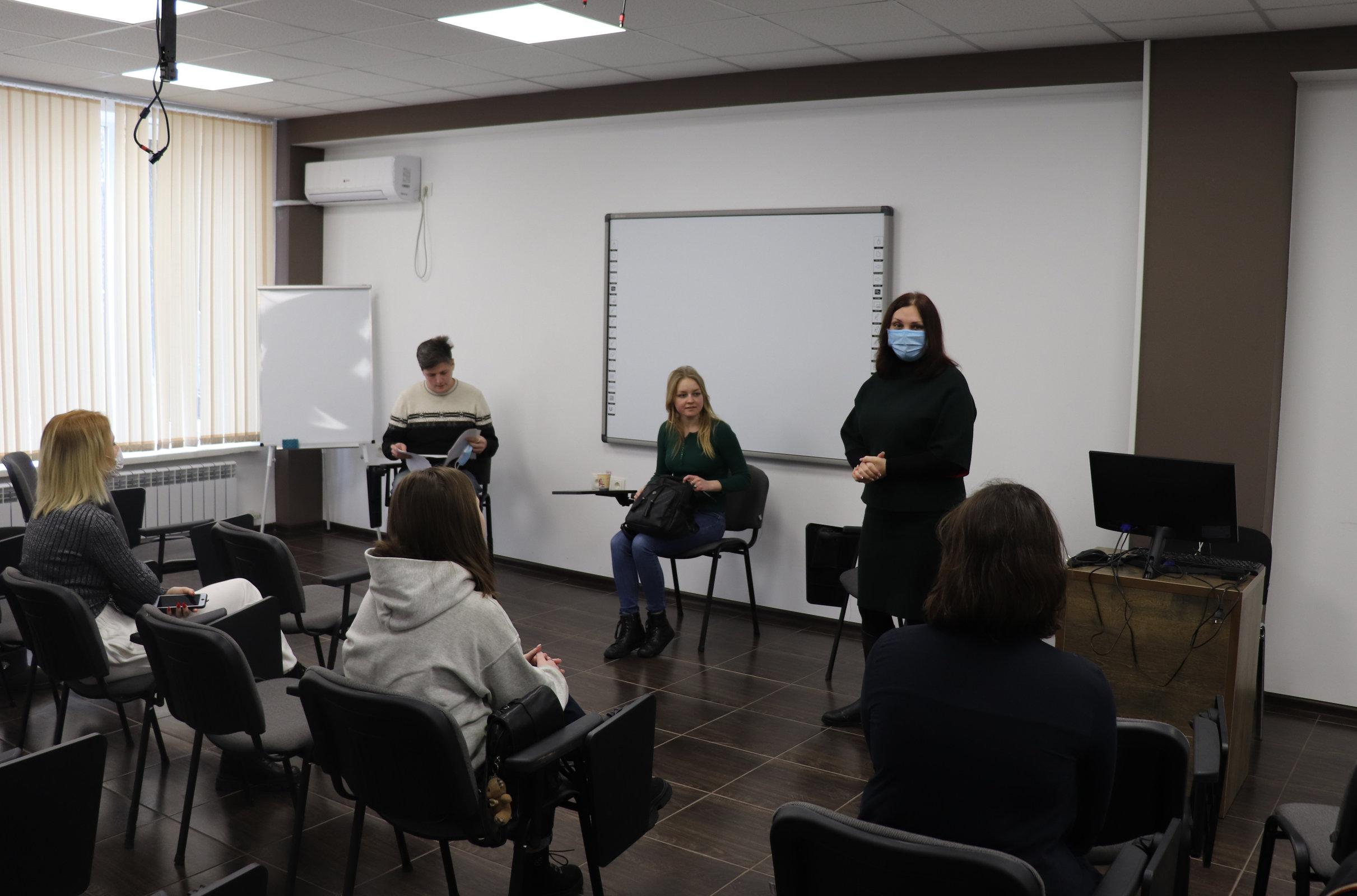 У ХДУ пройшла творча зустріч з митцем слова
