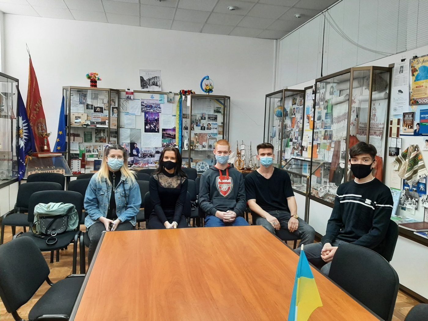 29 березня до народного зразкового музею історії ХДУ на оглядову екскурсію “Від Юр'ївськог…