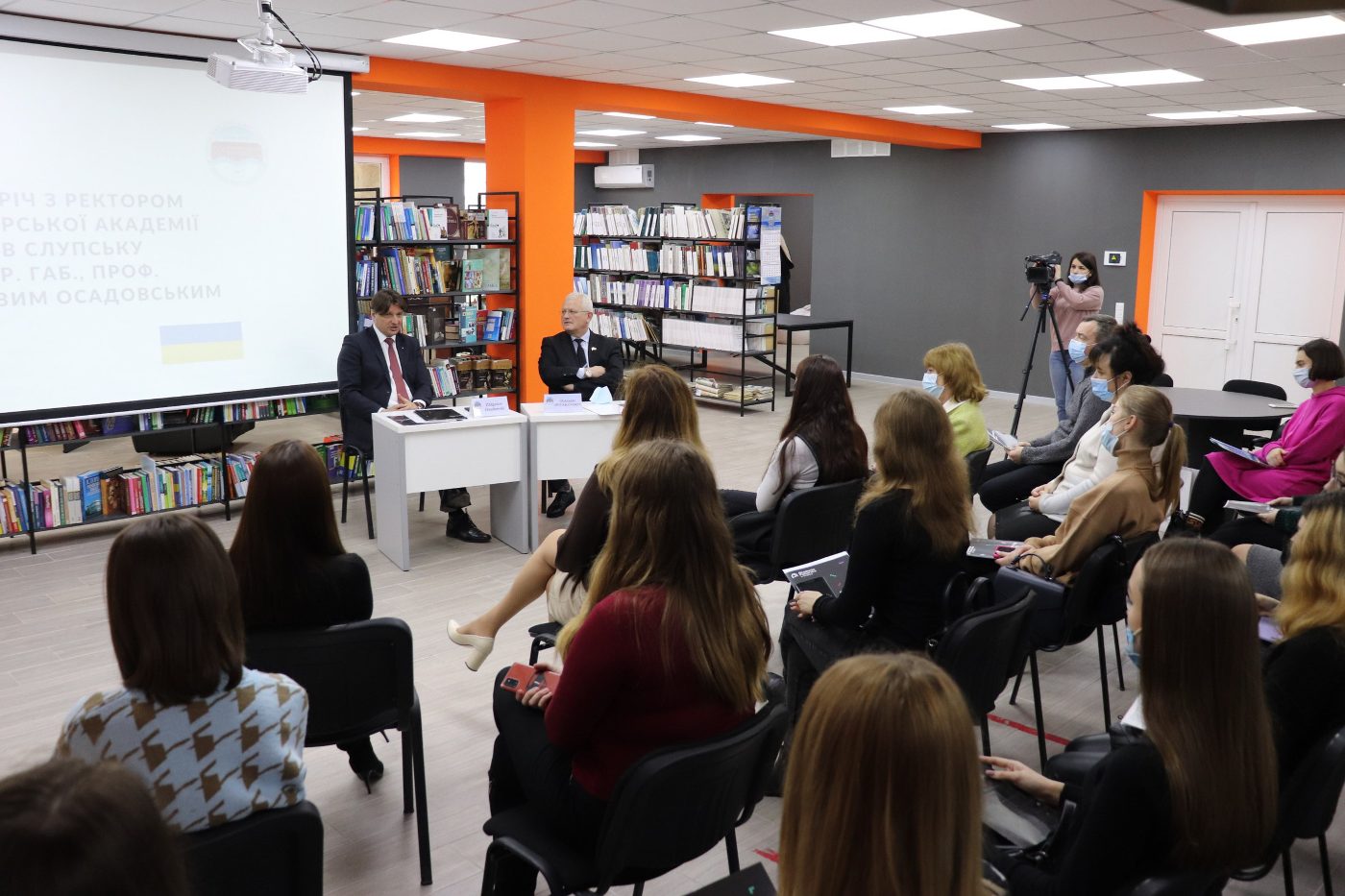 Ректор Поморської Академії зустрівся зі студентами ХДУ