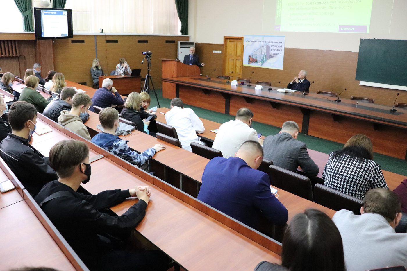 Понад 200 учасників беруть участь Міжнародній конференції ICTERI у ХДУ