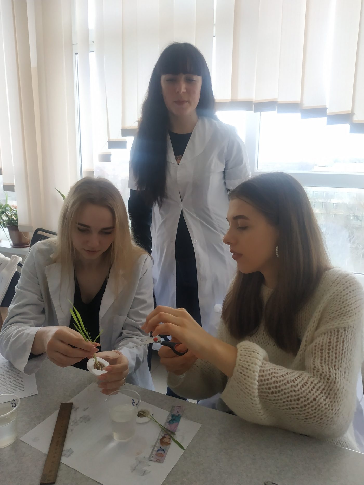 Свої методичні доробки до школи: підготовка вчителя-дослідника у групі STEM- освіти «Цитоеколог».