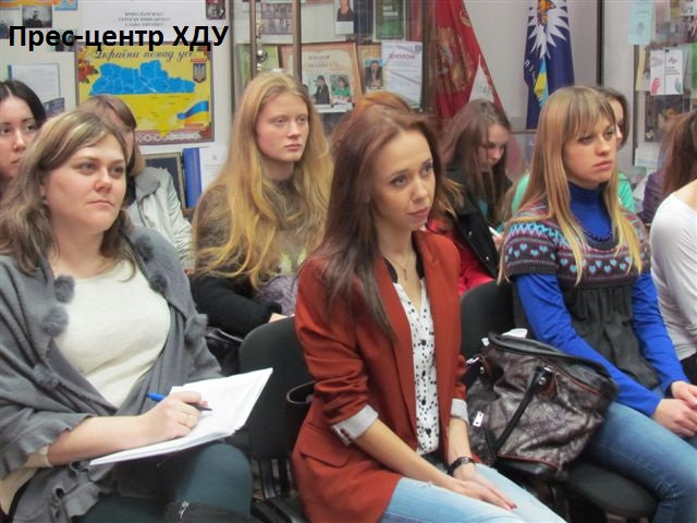 Студенти ХДУ поринули у чарівний світ поезії