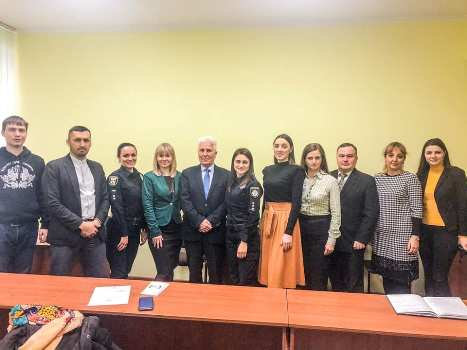 Науково-педагогічні працівники кафедри адміністративного і господарського права та правоох…