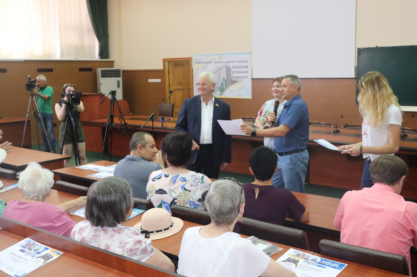У ХДУ вручили сертифікати слухачам «Університету третього покоління»