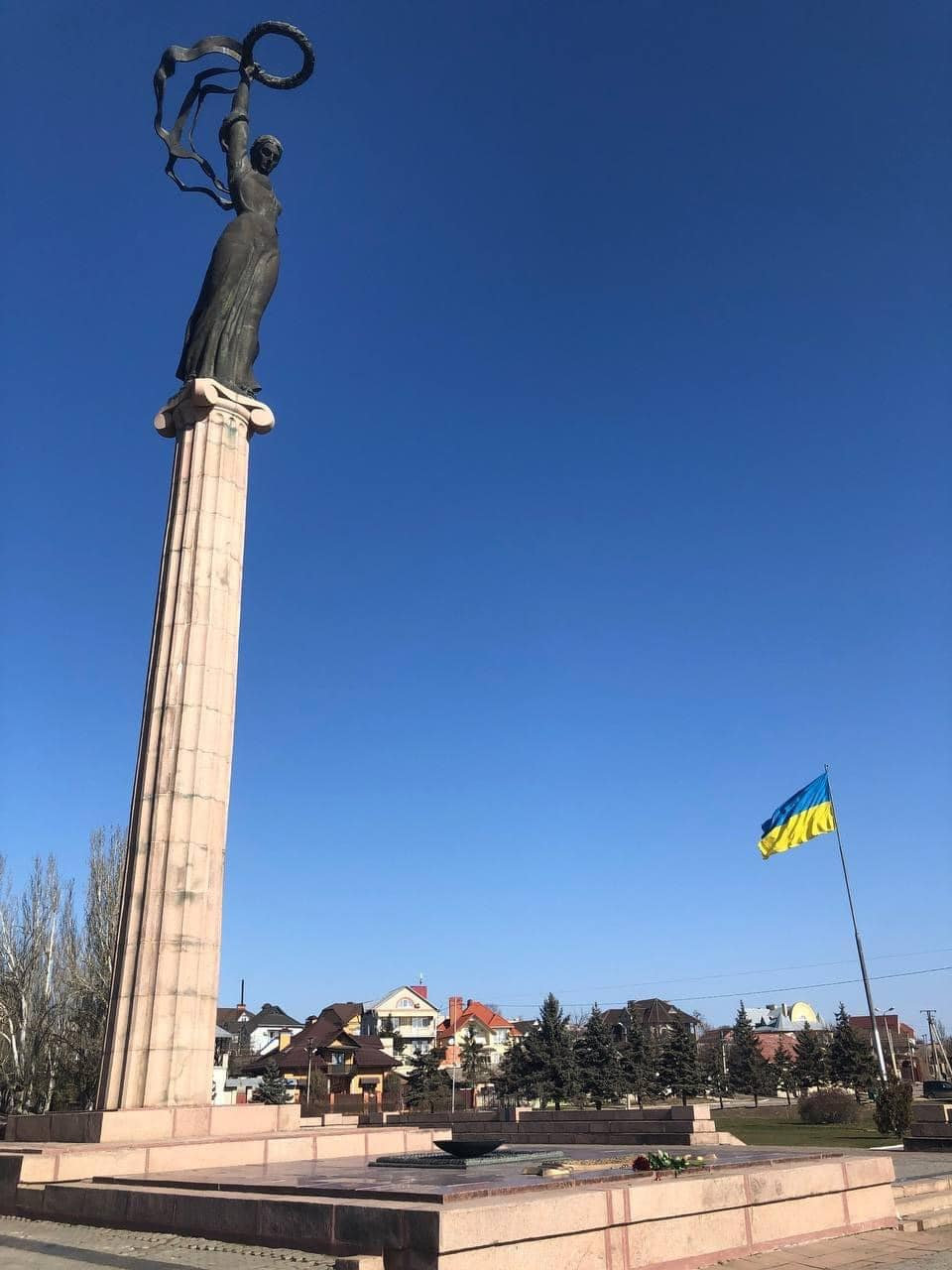 Сьогодні історично важливий день для херсонців. 13 березня виповнюється 78 років з дня виз…