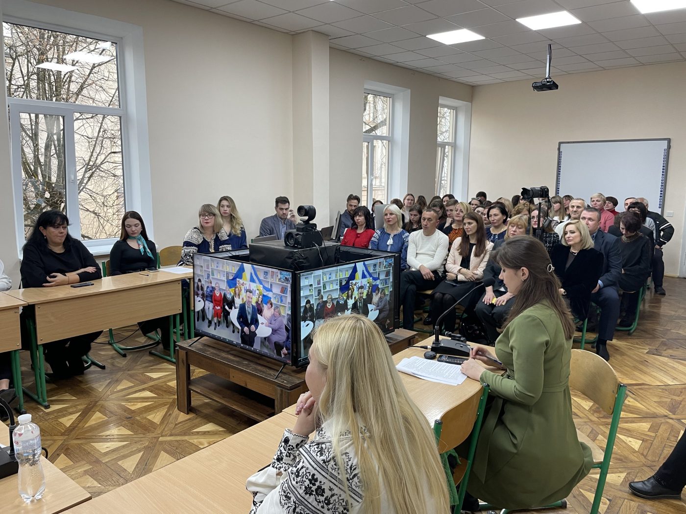 Викладачів та співробітників ХДУ нагородили почесними грамотами