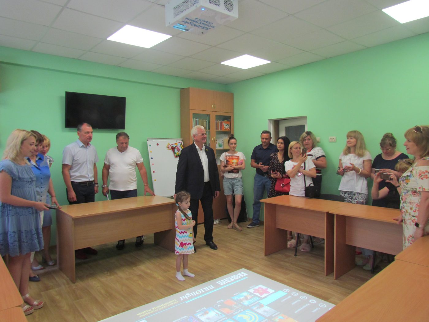 Єдина на Херсонщині інтерактивна підлога відтепер у ХДУ!
