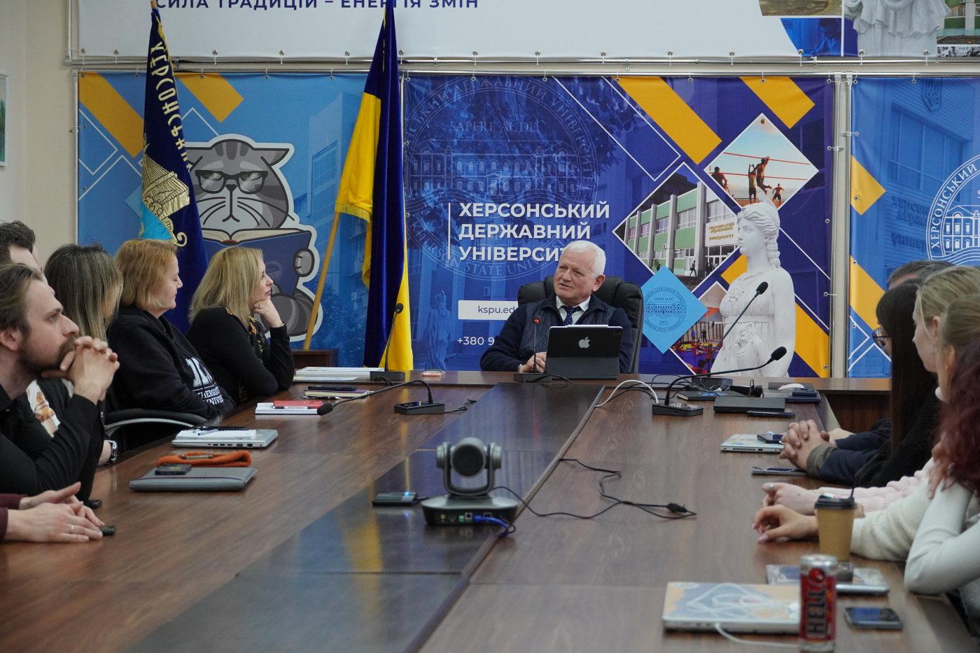 Ректор ХДУ прочитав лекцію про гармонію лідерства та харизми