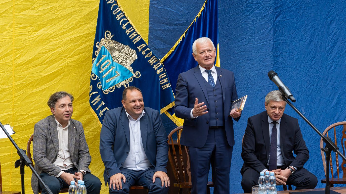 ХДУ привітав у родині ще понад 700 студентів
