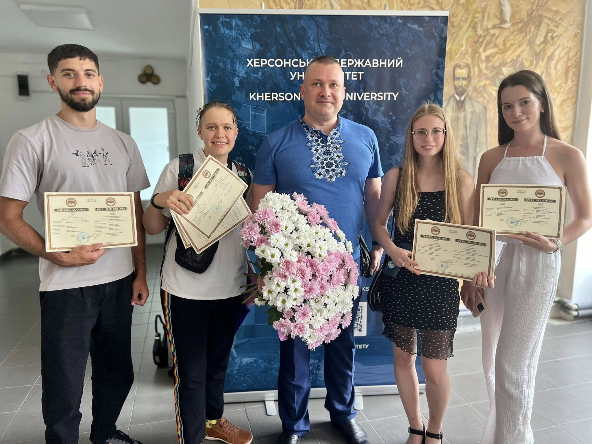 Вітаємо всіх бакалаврів із досягненням цього важливого етапу освітнього та життєвого шляху!